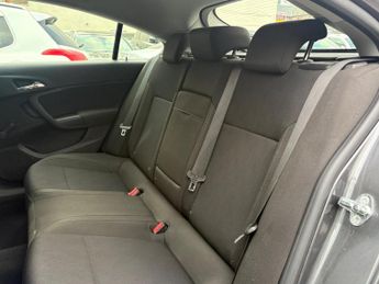 Vauxhall Insignia 2.0 CDTi Exclusiv Auto Euro 5 5dr