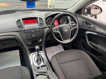 Vauxhall Insignia 2.0 CDTi Exclusiv Auto Euro 5 5dr