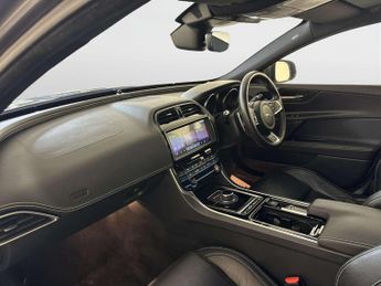 Jaguar XE 2.0i GPF R-Sport Saloon 4dr Petrol Auto Euro 6 (s/s) (200 ps)