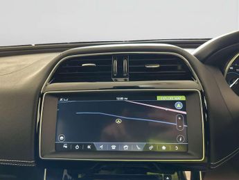 Jaguar XE 2.0i GPF R-Sport Saloon 4dr Petrol Auto Euro 6 (s/s) (200 ps)