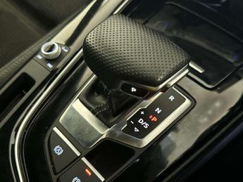 Audi A4 2.0 TDI 35 Black Edition Saloon 4dr Diesel S Tronic Euro 6 (s/s)