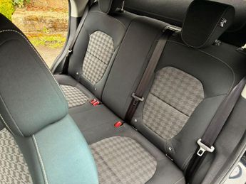 MG MG ZS 44.5kWh Excite Auto 5dr