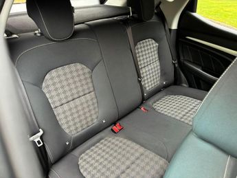 MG MG ZS 44.5kWh Excite Auto 5dr