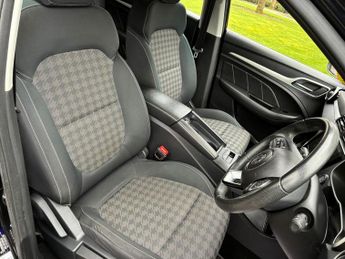 MG MG ZS 44.5kWh Excite Auto 5dr