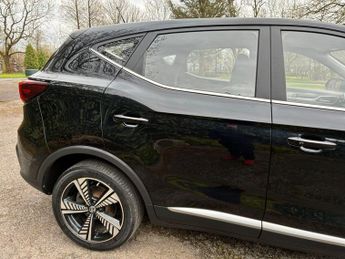 MG MG ZS 44.5kWh Excite Auto 5dr