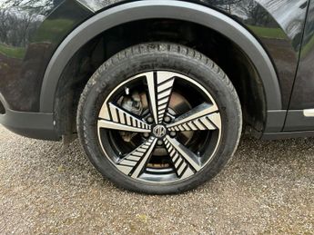 MG MG ZS 44.5kWh Excite Auto 5dr