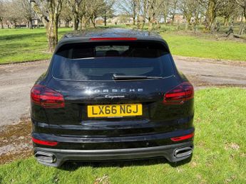 Porsche Cayenne 3.0 TD V6 Platinum Edition TiptronicS 4WD Euro 6 (s/s) 5dr