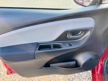 Toyota Yaris 1.5 VVT-h Icon Tech E-CVT Euro 6 (s/s) 5dr