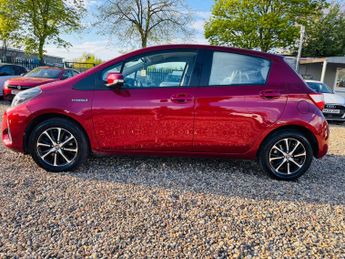 Toyota Yaris 1.5 VVT-h Icon Tech E-CVT Euro 6 (s/s) 5dr