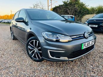 Volkswagen e-Golf 35.8kWh e-Golf Auto 5dr