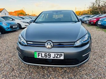 Volkswagen e-Golf 35.8kWh e-Golf Auto 5dr