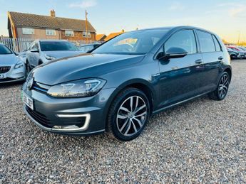Volkswagen e-Golf 35.8kWh e-Golf Auto 5dr