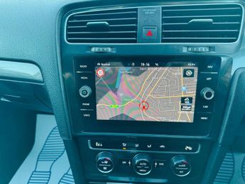 Volkswagen e-Golf 35.8kWh e-Golf Auto 5dr