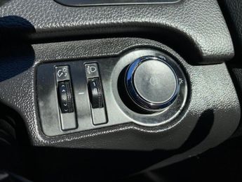 Vauxhall Insignia 2.0 CDTi SE Auto Euro 5 5dr