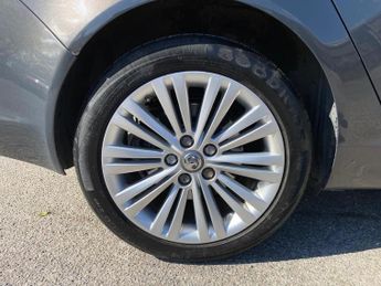 Vauxhall Insignia 2.0 CDTi SE Auto Euro 5 5dr