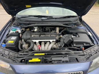 Volvo V70 2.4 SE 5dr