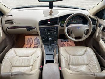 Volvo V70 2.4 SE 5dr