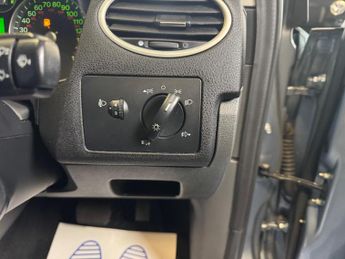 Ford Focus 1.6 Zetec Climate 5dr