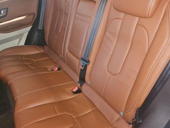 Land Rover Range Rover Evoque 2.2 SD4 Prestige Auto 4WD Euro 5 5dr