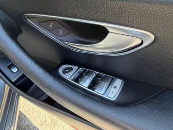 Mercedes-Benz E Class 2.0 E220d SE (Premium) G-Tronic+ Euro 6 (s/s) 4dr