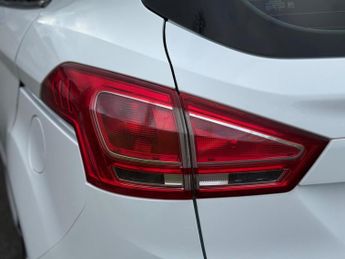 Ford B-Max 1.6 Titanium MPV 5dr Petrol Powershift Euro 5 (105 ps)