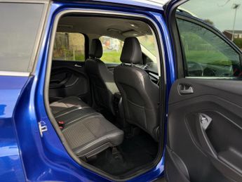 Ford Kuga 1.5T EcoBoost Titanium SUV 5dr Petrol Auto AWD Euro 6 (s/s) (182