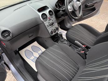 Vauxhall Corsa 1.4i 16v Club 5dr