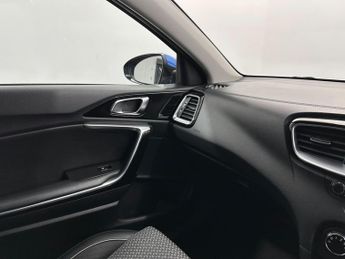 Kia Ceed 1.4 T-GDi Blue Edition DCT Euro 6 (s/s) 5dr
