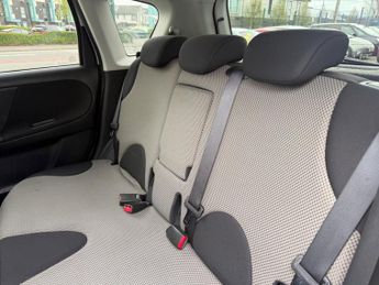 Nissan Note 1.6 16V n-tec Auto Euro 5 5dr