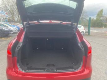 Jaguar F-PACE 2.0 D180 R-Sport Auto AWD Euro 6 (s/s) 5dr