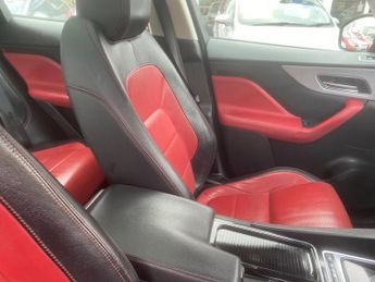 Jaguar F-PACE 2.0 D180 R-Sport Auto AWD Euro 6 (s/s) 5dr