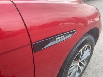 Jaguar F-PACE 2.0 D180 R-Sport Auto AWD Euro 6 (s/s) 5dr