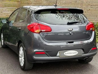 KIA CEED 1.6 GDi 3 Hatchback 5dr Petrol DCT Euro 5 (133 bhp) 12 MONTHS AA