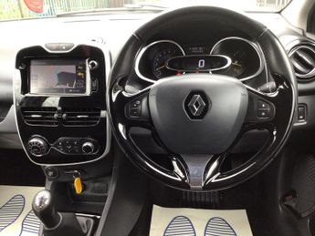 Renault Clio 0.9 TCe Dynamique S MediaNav Euro 5 (s/s) 5dr