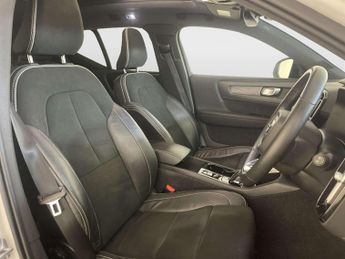 Volvo XC40 1.5h T4 Recharge 10.7kWh Plus SUV 5dr Petrol Plug-in Hybrid Auto