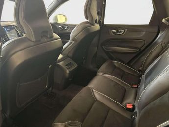 Volvo XC60 2.0 D4 R-Design SUV 5dr Diesel Auto AWD Euro 6 (s/s) (190 ps)