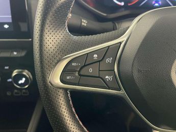 Renault Clio 1.6 E-TECH esprit Alpine Hatchback 5dr Petrol Hybrid Auto Euro 6