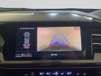 Audi Q4 e-tron 35 S line SUV 5dr Electric Auto 55kWh (170 ps)