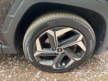 Hyundai TUCSON 1.6 h T-GDi 13.8kWh Premium Auto 4WD Euro 6 (s/s) 5dr