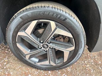 Hyundai TUCSON 1.6 h T-GDi 13.8kWh Premium Auto 4WD Euro 6 (s/s) 5dr