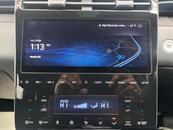 Hyundai TUCSON 1.6 h T-GDi 13.8kWh Premium Auto 4WD Euro 6 (s/s) 5dr