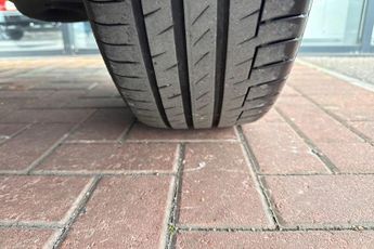 Nissan Qashqai 1.3 DIG-T (158ps) N-Connecta [Glass Roof]