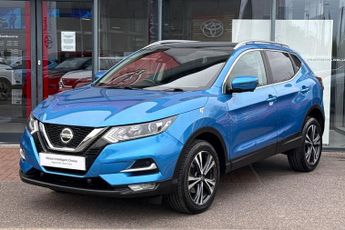 Nissan Qashqai 1.3 DIG-T (158ps) N-Connecta [Glass Roof]