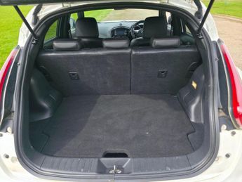 Nissan Juke 1.6 Tekna XTRON Euro 5 5dr