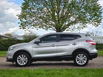Nissan Qashqai 1.2 DIG-T Acenta XTRON 2WD Euro 6 (s/s) 5dr