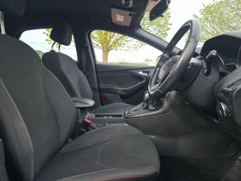 Ford Focus 1.0T EcoBoost ST-Line Auto Euro 6 (s/s) 5dr