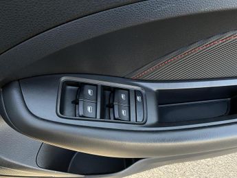 Mg Mg Zs ZS TROPHY EV