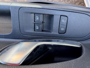 Volkswagen up! 1.0 Move up! ASG Euro 6 5dr