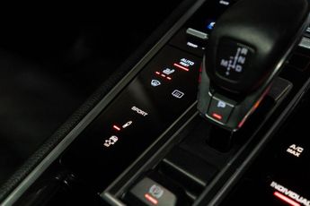 Porsche Panamera 3.0 V6 4 Saloon PDK 4WD Euro 6 (s/s) 5dr