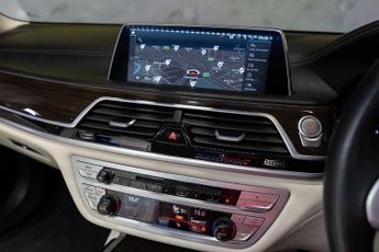 BMW 7 Series 3.0 730d MHT Auto xDrive Euro 6 (s/s) 4dr